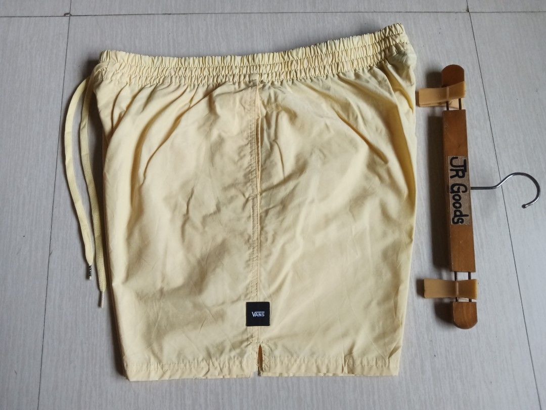Vans Yellow Casual Drawstring Shorts (Category: Activewear) located in Tanay. Submitted by jrgoods (Listing ID 1470016425, Image 1). Description: VANS XL to large men's Above the knee Waistline 34-36 Length 17 Good as new condition 550+ship Tanay Rizal location Shipping Nationwide - Material: Lightweight fabric ideal for skating or casual days - Fit: Elastic waistband with adjustable drawstring closure - Details: Branded aglets and a subtle black