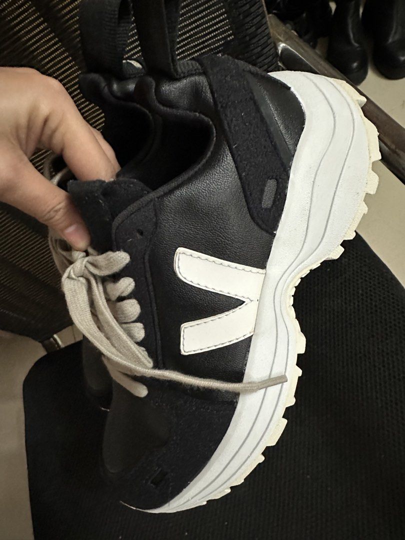 Veja x Rick Owens (Category: Announcements) located in Butuan. Submitted by wear.next (Listing ID 1469994339, Image 2). Description: Size 36 Authentic Without box.