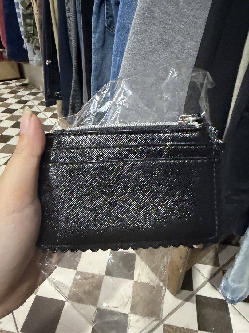 victoria secret coin/ card holder (Category: Wallets & Card holders) located in Quezon City. Submitted by mariamaharba7798 (Listing ID 1470085632, Image 2). Description: authentic .