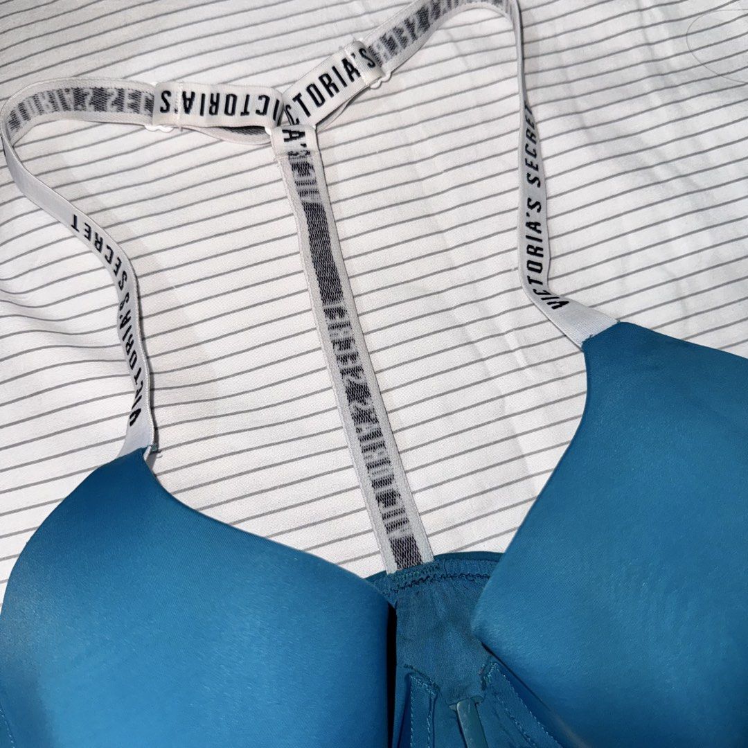 Victoria’s Secret Bra 34D (Category: Undergarments & Loungewear) located in Vigan. Submitted by chiyannav (Listing ID 1469968855, Image 2). Description: .