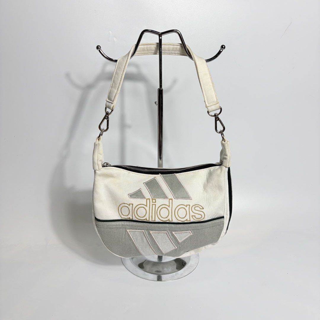 Vintage adidas (Category: Cross-body Bags) located in Iloilo. Submitted by profitpicks (Listing ID 1470133659, Image 1). Description: .