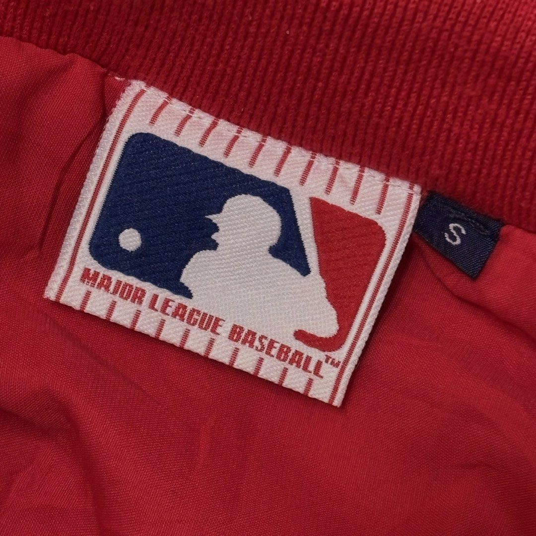 Vintage Boston Red Sox MLB Track Jacket (Category: Coats, Jackets and Outerwear) located in Kidapawan. Submitted by reborngarments_2k25 (Listing ID 1470112223, Image 2). Description: Condition: Excellent Color Rate: 9.5/10 Width: 22 Length: 27 No Issue .