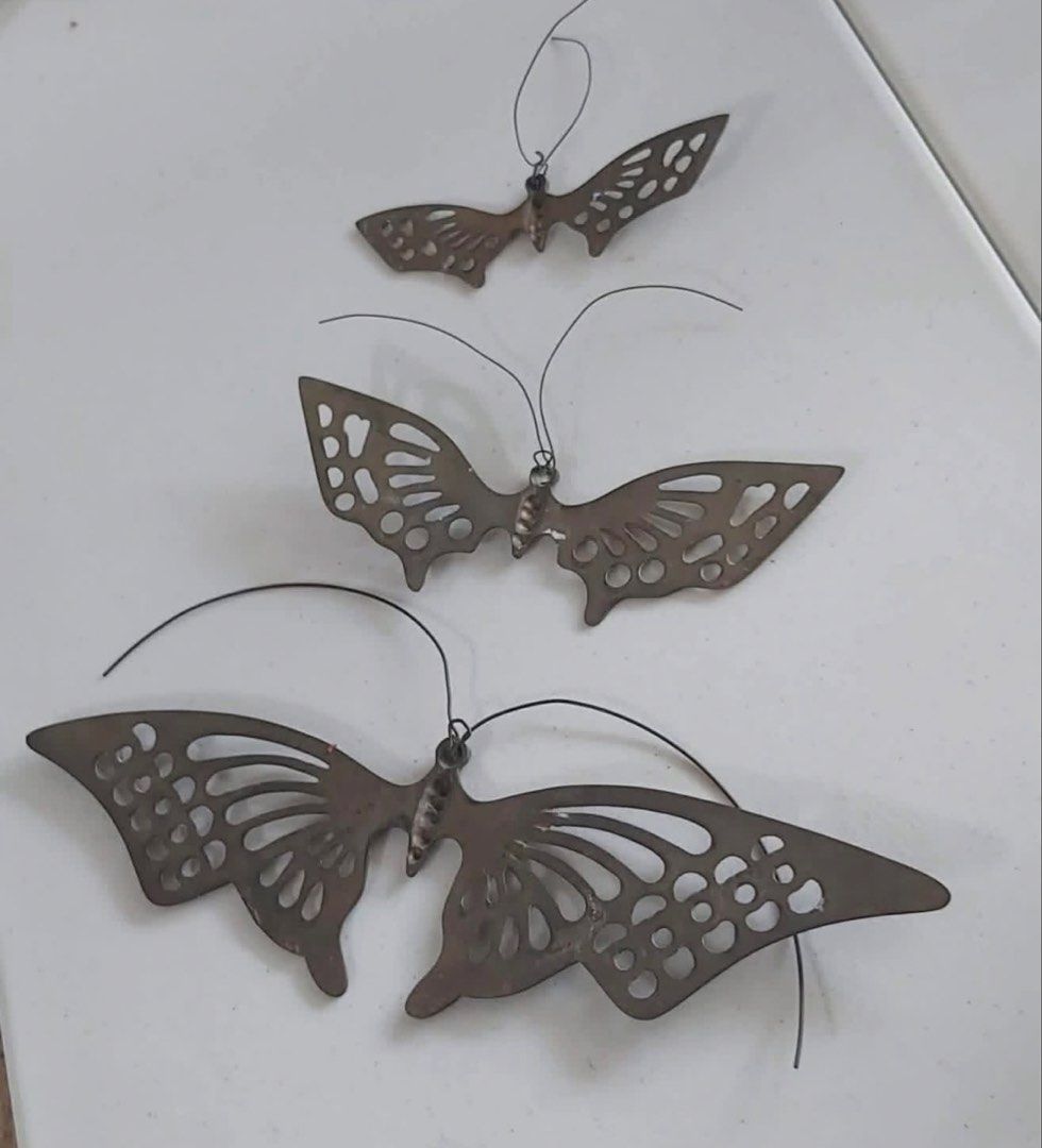Vintage Brass Butterfly Wall Decor ( LOT ) (Category: Other Home Decor) located in Taguig. Submitted by frank63studio (Listing ID 1470045778, Image 2). Description: Vintage Brass Butterfly Wall Decor ( LOT ) 3pcs for 5,850php thick and heavy solid brass unpolished wingspan and height : 14.7" x 4.5" 9.2" x 1.8" 6.8" x 1.5" .
