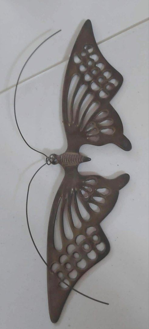 Vintage Brass Butterfly Wall Decor ( LOT ) (Category: Other Home Decor) located in Taguig. Submitted by frank63studio (Listing ID 1470045778, Image 3). Description: Vintage Brass Butterfly Wall Decor ( LOT ) 3pcs for 5,850php thick and heavy solid brass unpolished wingspan and height : 14.7" x 4.5" 9.2" x 1.8" 6.8" x 1.5" .