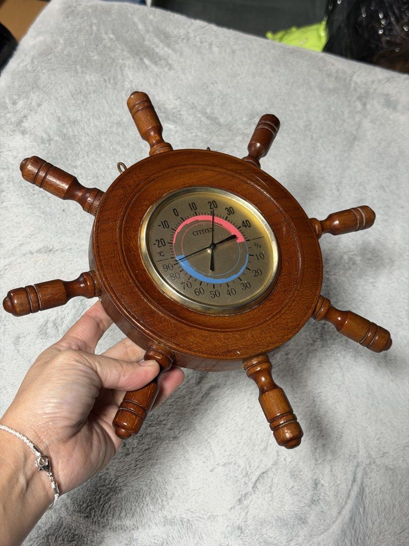 VINTAGE CITIZEN THERMOMETER & HYGROMETER (Category: Other Home Decor) located in Sablan. Submitted by gongonshelley12 (Listing ID 1469980256, Image 1). Description: 550 only VINTAGE CITIZEN THERMOMETER & HYGROMETER EXCELLENT PO ETO Vintage Citizen wooden ship's wheel wall thermometer and hygrometer from the Showa retro era (1970s–1980s)..