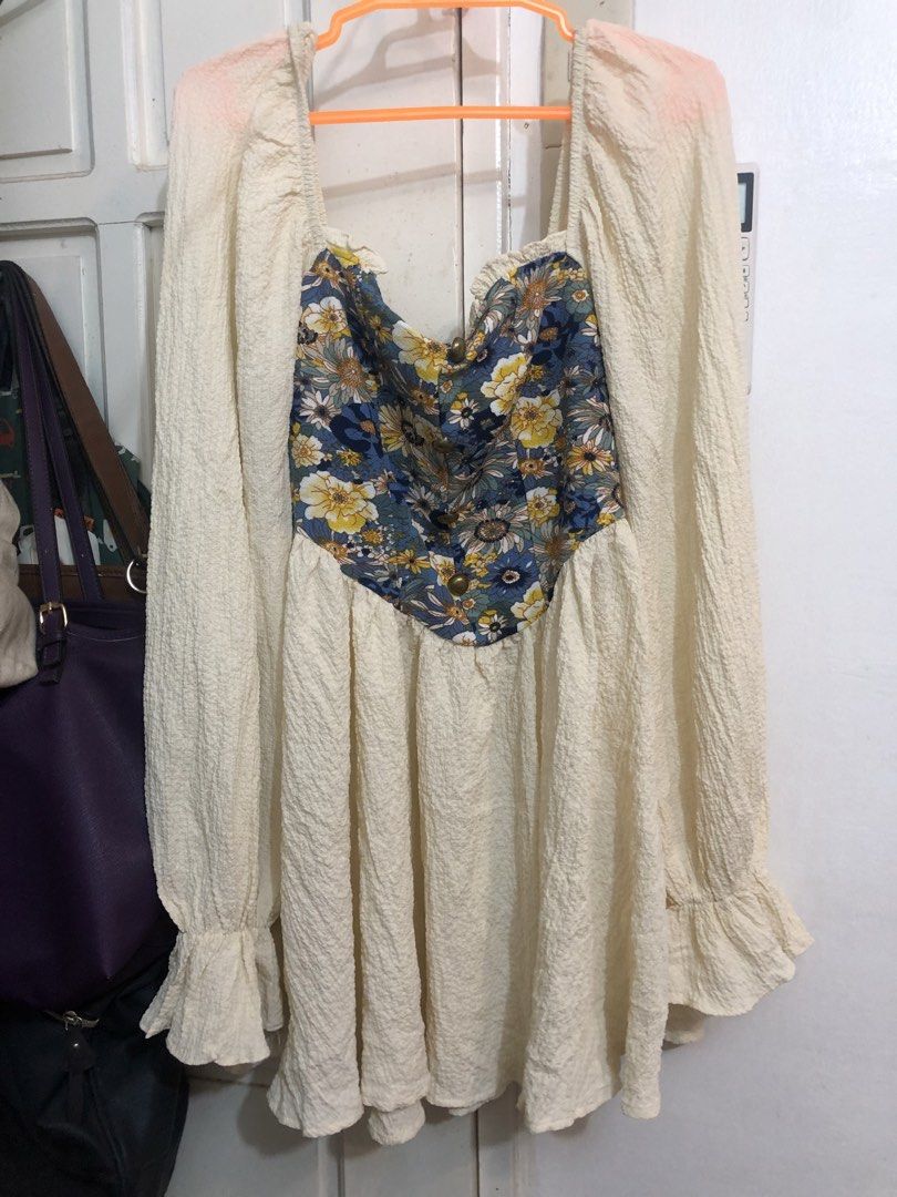 Vintage Dress (Category: Dresses) located in Los Banos. Submitted by meyandra_198 (Listing ID 1470072665, Image 1). Description: .