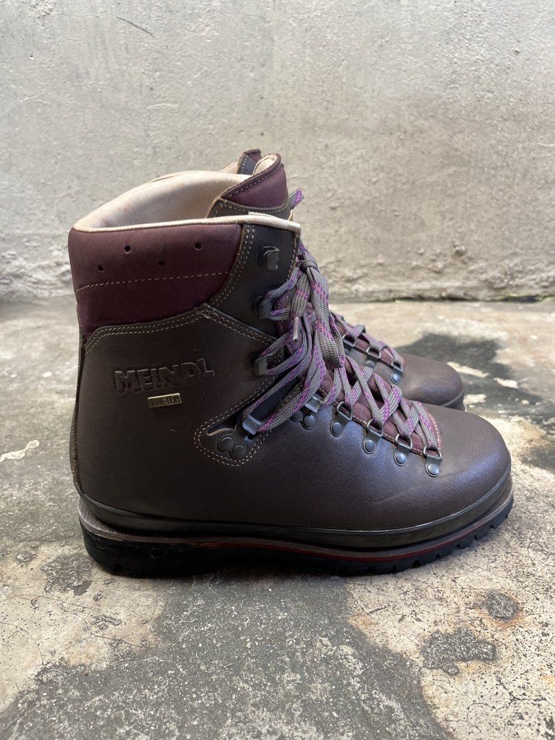 Vintage Meindl Gore-Tex Hiking Boots (Category: Boots) located in Iloilo. Submitted by astaaa777 (Listing ID 1469960363, Image 2). Description: .