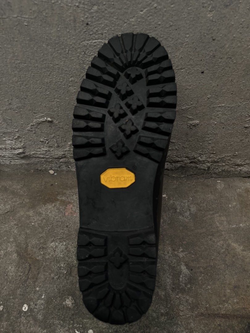 Vintage Meindl Gore-Tex Hiking Boots (Category: Boots) located in Iloilo. Submitted by astaaa777 (Listing ID 1469960363, Image 3). Description: .