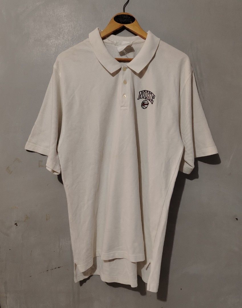 Vintage Nike Polo (Category: Tshirts & Polo Shirts ) located in Bocaue. Submitted by adrianberi35876 (Listing ID 1469993743, Image 2). Description: Issue: check the last 2photo 1pinhole and bullet hole.