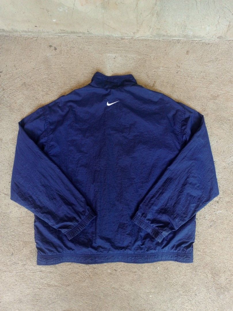 Vintage Nike Windbreaker PullOver Navy Blue (Category: Coats, Jackets and Outerwear) located in Davao. Submitted by pluke_thrifter26 (Listing ID 1470019553, Image 2). Description: EXCELLENT CONDITION 📌 NO ISSUE 📌 SIZE XL 📌 10/10 COLOR RATE 📌 CAN DO MEET UP AROUND DAVAO AND SHIP NATIONWIDE 🌐 DM 📥📥.