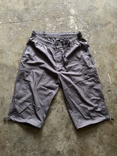 (Category: ) located in . Submitted by thrifted_different (Listing ID 1470045985, Image 1). Description: .