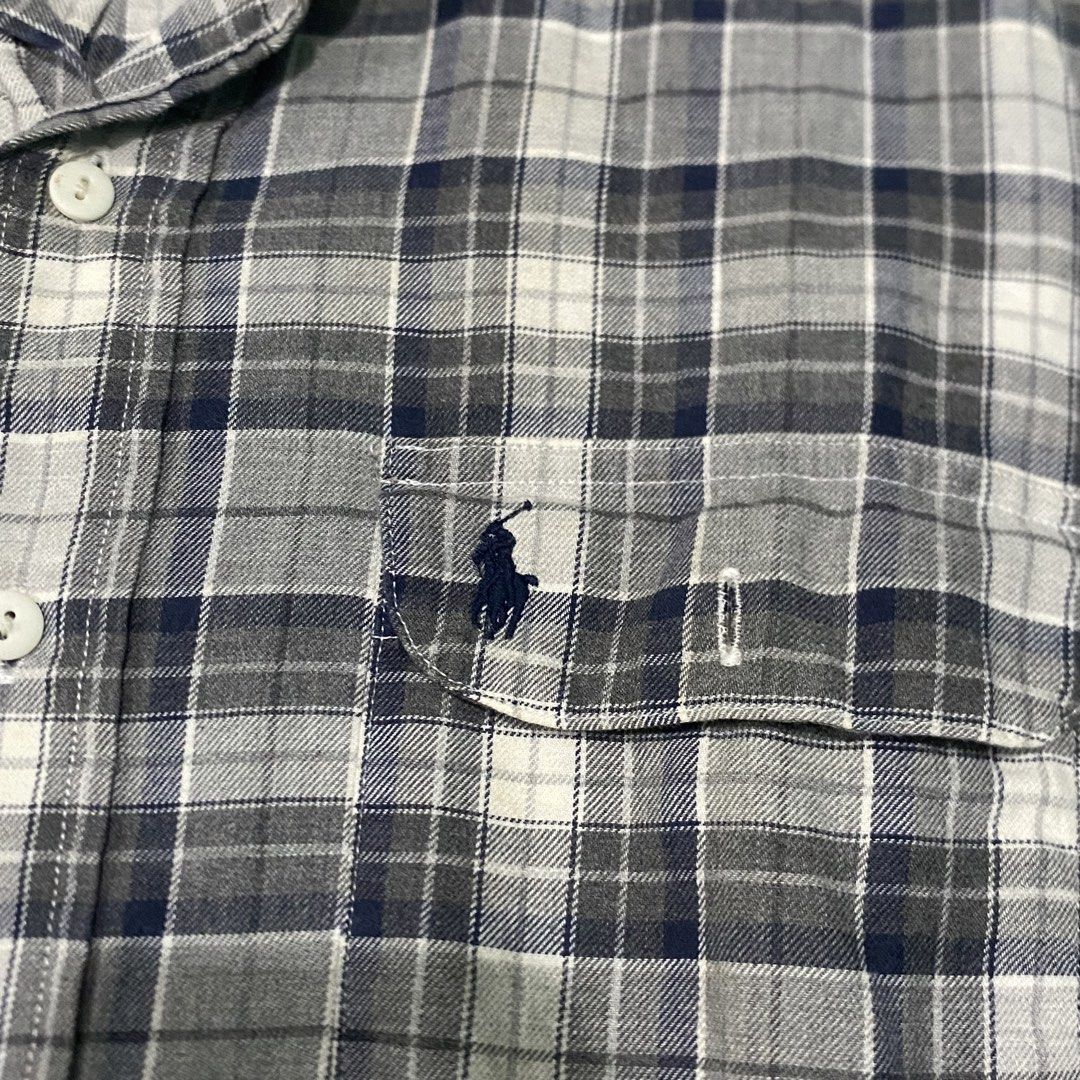 Vintage Polo Ralph Lauren (Category: Tshirts & Polo Shirts ) located in Manila. Submitted by forsalegarments (Listing ID 1470121945, Image 2). Description: Excellent Condition Color Rate 9.8/10 22x29 No issue.