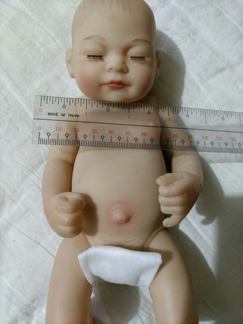 Vintage Reborn Baby Doll (Category: Babies & Kids Fashion) located in Caloocan City. Submitted by appleblossoms07 (Listing ID 1470077047, Image 3). Description: See issue on photo.