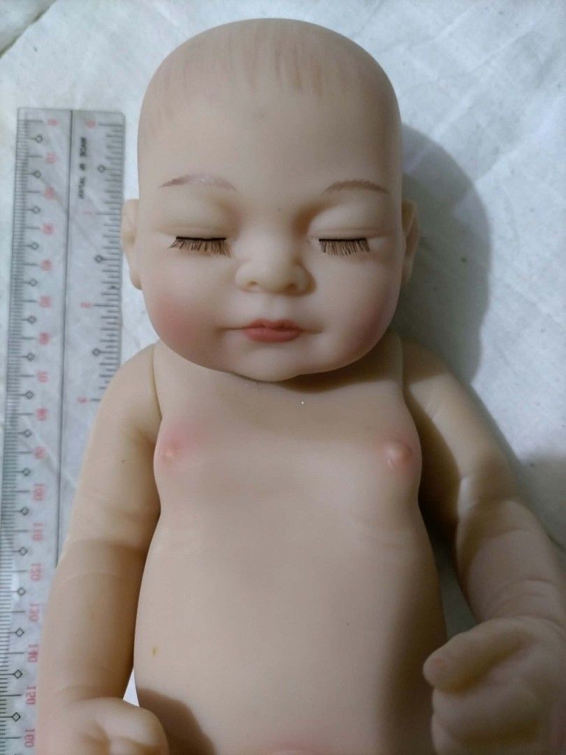 Vintage Reborn Baby Doll (Category: Babies & Kids Fashion) located in Caloocan City. Submitted by appleblossoms07 (Listing ID 1470077047, Image 2). Description: See issue on photo.