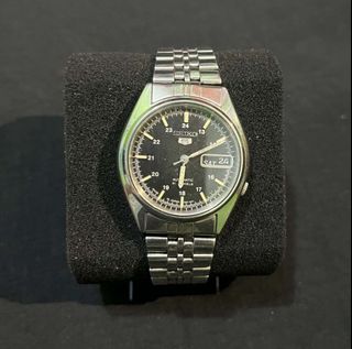 (Category: ) located in . Submitted by jbok_watches. (Listing ID 1470102502, Image 1). Description: .