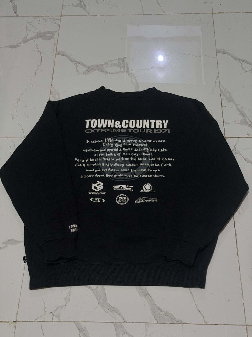 VINTAGE T&C (Category: Clothes Drying Rack) located in Manila. Submitted by 27moby (Listing ID 1470003739, Image 2). Description: VINTAGE T&C SWEATSHIRT.