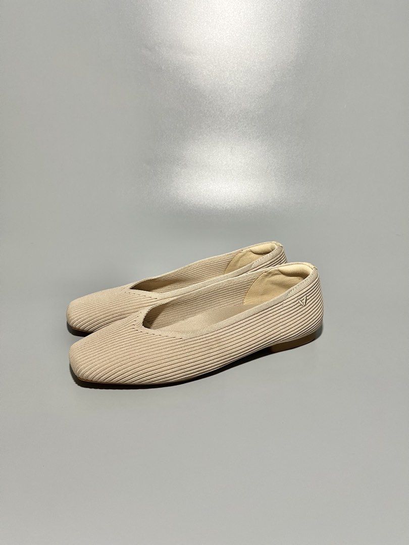 VIVAIA Margot 2.0 Square-Toe V-Cut Flats (Category: Flats & Sandals) located in Caloocan City. Submitted by jvn_23 (Listing ID 1470072283, Image 2). Description: VIVAIA Margot 2.0 Square-Toe V-Cut Flats Authentic/Legit💯 Excellent Condition 📍 No issue❗️ Color rate: 10/10📍 Size: EU 37 / US 6.5 A comfortable pair of beige square-toe ballet flats featuring a textured, ribbed knit design and a supportive low-profile sole. Color may vary due to ligh