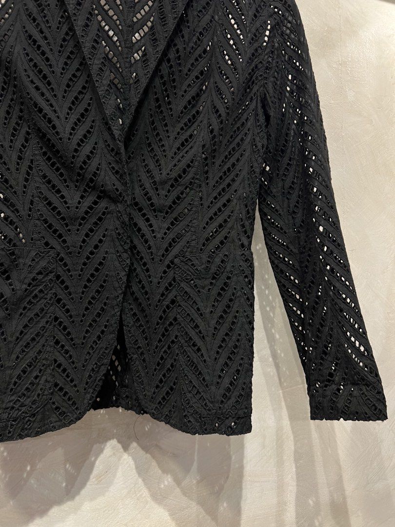 Vivienne Tam - See Through Blazer (Category: Coats, Jackets and Outerwear) located in Quezon City. Submitted by cityboycrates_ph (Listing ID 1470035898, Image 3). Description: Size: S Material: Cotton Made In: Hongkong Condition: Excellent Color rate: 9.5/10 Issue: None Exact metrics shared upon inquiry. Take a quick moment to double-check the size & condition. Once an order is placed and confirmed, we may not be able to make changes or offer can