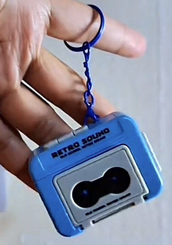 Voice recorder keychain player (Category: Educational & Learning Toys) located in Manila. Submitted by vintageaccessories (Listing ID 1469986624, Image 3). Description: .