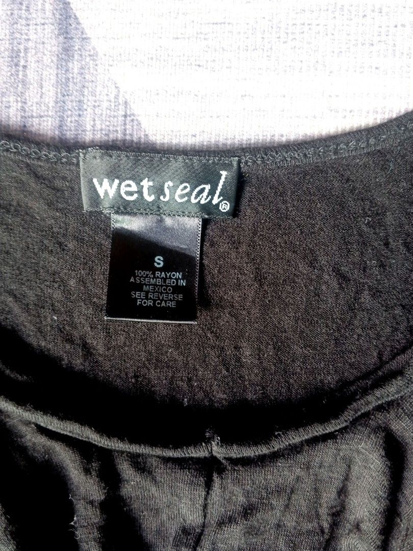 Weatseal top small (Category: Community) located in Manila. Submitted by icamalicdem29 (Listing ID 1469966885, Image 2). Description: .