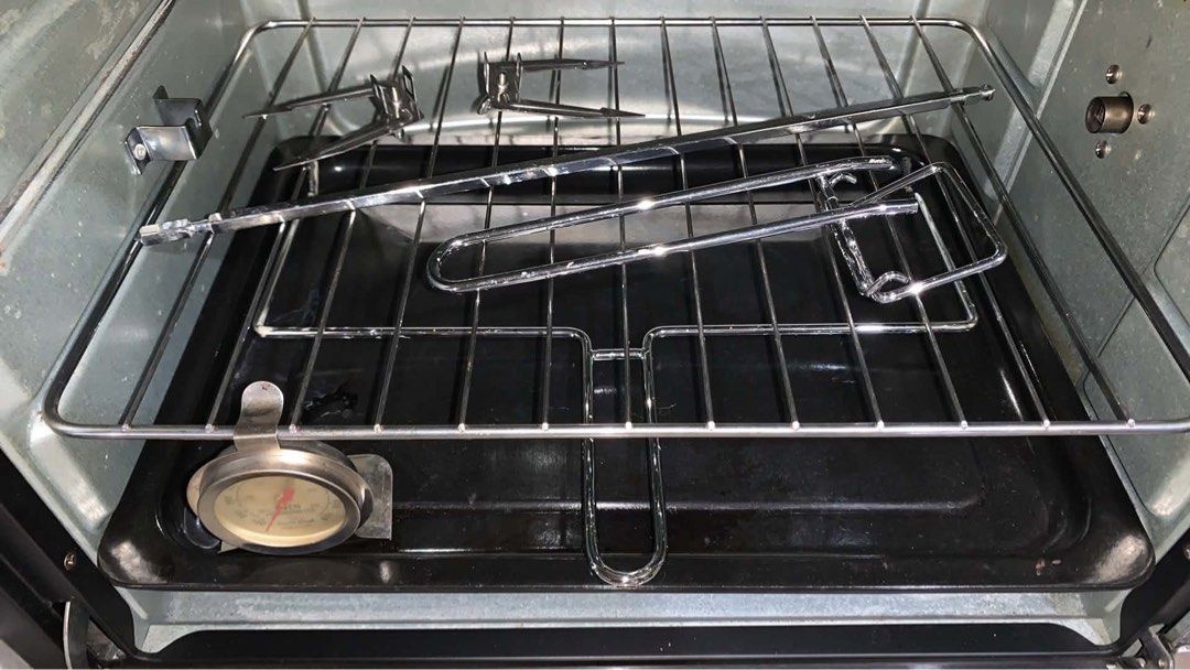 Westinghouse Stainless Steel Oven (Category: Ovens & Toasters) located in Marikina City. Submitted by senandash (Listing ID 1470122272, Image 3). Description: Westinghouse WKT0DN35C Toaster Oven 35L ₱4,000 • With wire rack and tray • Unused rotisserie fork, rod, and lifter • Free oven thermometer • Free cupcake pan Can add more freebies if will also get the stand mixer.