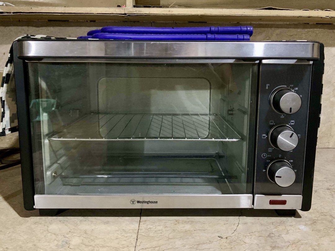Westinghouse Stainless Steel Oven (Category: Ovens & Toasters) located in Marikina City. Submitted by senandash (Listing ID 1470122272, Image 1). Description: Westinghouse WKT0DN35C Toaster Oven 35L ₱4,000 • With wire rack and tray • Unused rotisserie fork, rod, and lifter • Free oven thermometer • Free cupcake pan Can add more freebies if will also get the stand mixer.