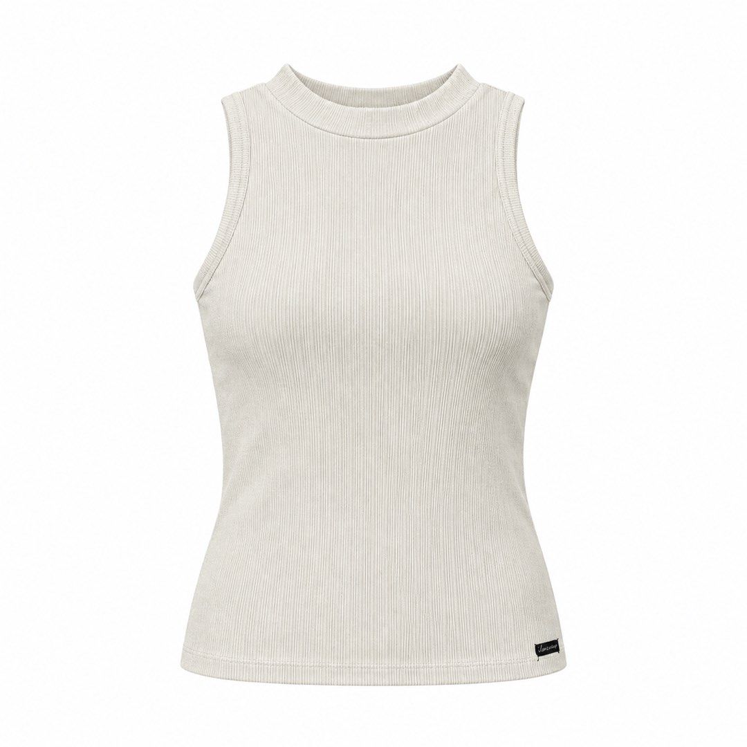 White Ribbed High Neck Tank Top Size S (Category: Sleeveless) located in San Ildefonso. Submitted by rgdeclutters (Listing ID 1470005673, Image 1). Description: L - 19" W - 12".