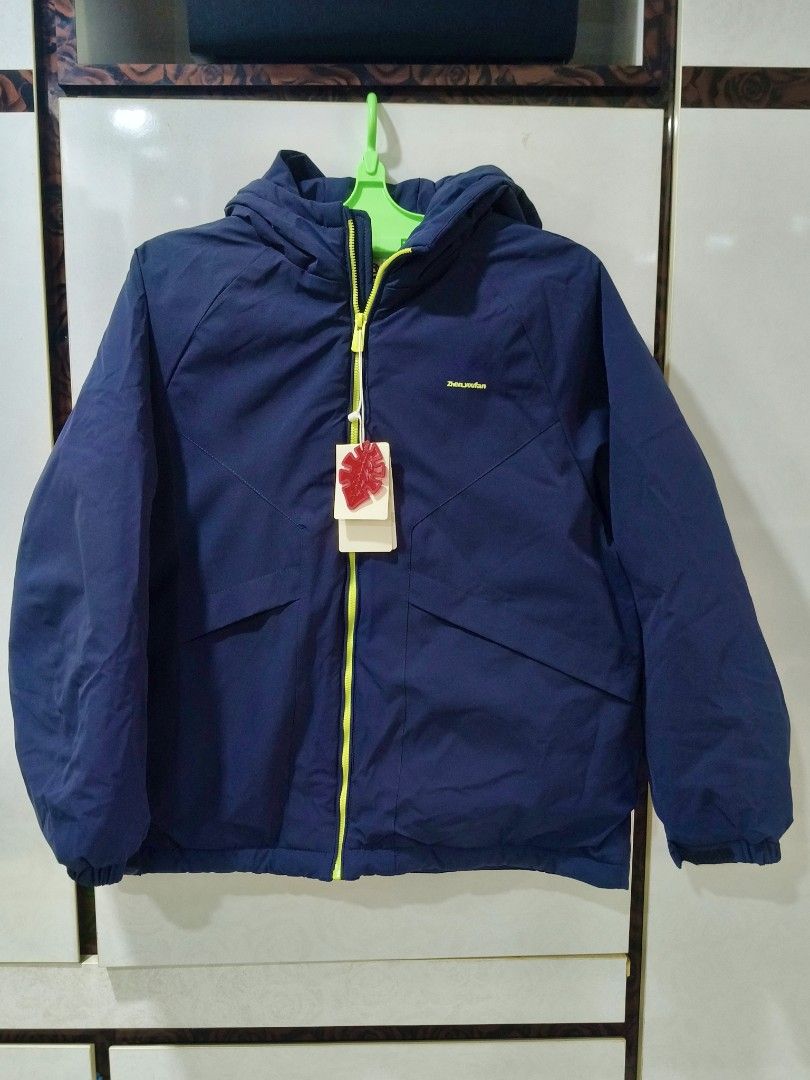 Winter Jacket (Category: Coats, Jackets and Outerwear) located in Singapore. Submitted by ben-10 (Listing ID 1469965846, Image 1). Description: - Dark blue winter jacket, brand new with hoody - Thick padded material for excellent cold-weather warmth - It can stand the weather up to -3°C. - Perfect for layering in cooler weather - Make you look elegant - Waterproof - Size : M (it can be for boys also) - PTP: 58 cm, Length: 65cm - Hoodie Meet at Ad