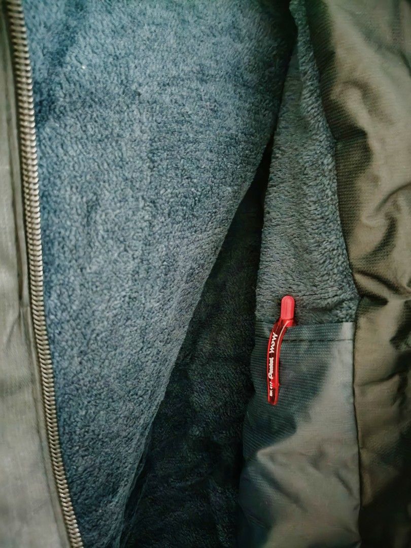 Winter Jacket (Category: Coats, Jackets and Outerwear) located in Singapore. Submitted by ben-10 (Listing ID 1469976252, Image 3). Description: Two colors Jacket. - It can stand the weather up to -3°C. - Perfect for layering in cooler weather - Make you look elegant - Size : X to XL - PTP: 58 cm, Length: 75cm - Hoodie can be detached (there is a zip there) - Waterproof Wear winter jacket must be big bcoz you need to wear a few layers of clothing 