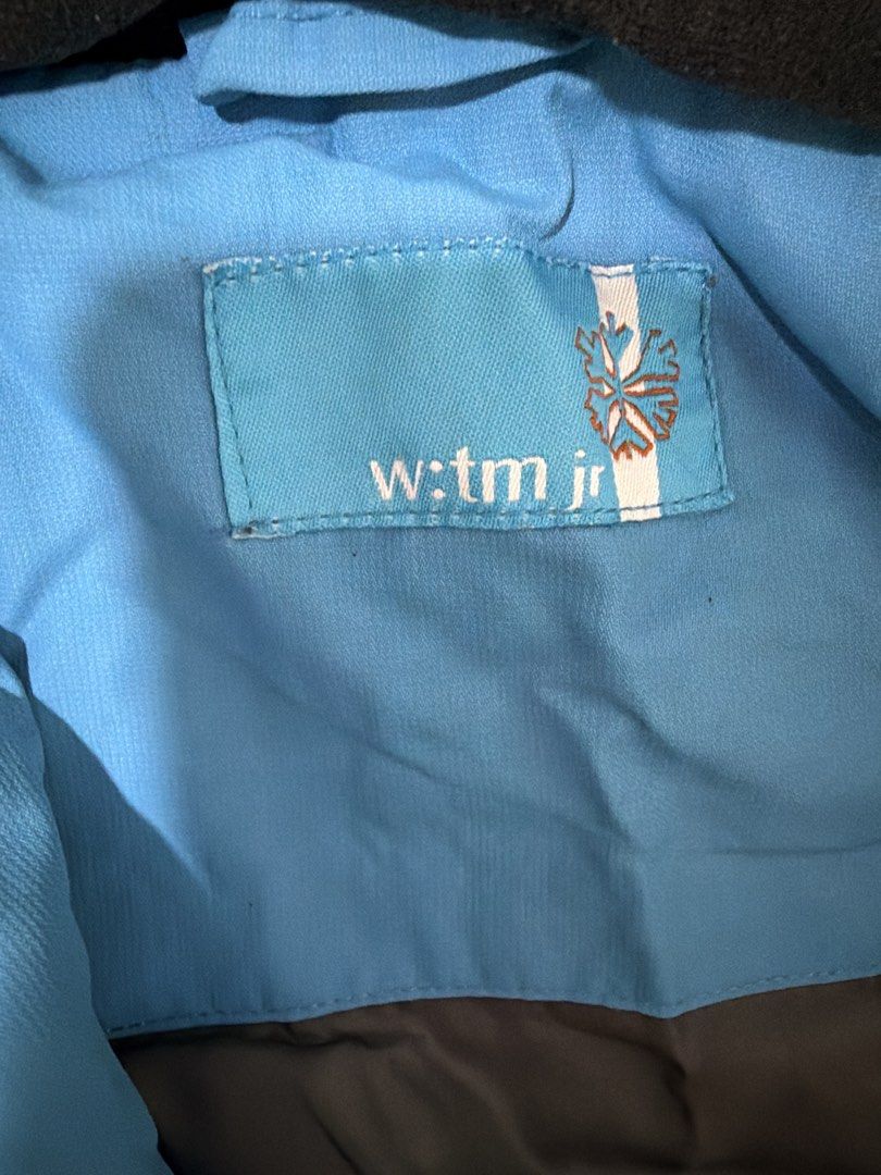 Wintertime boy down jacket (Category: Babies & Kids Fashion) located in Singapore. Submitted by tubbubs (Listing ID 1470020189, Image 2). Description: Size 10.