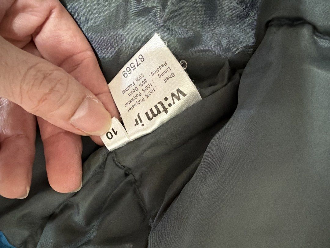 Wintertime boy down jacket (Category: Babies & Kids Fashion) located in Singapore. Submitted by tubbubs (Listing ID 1470020189, Image 3). Description: Size 10.