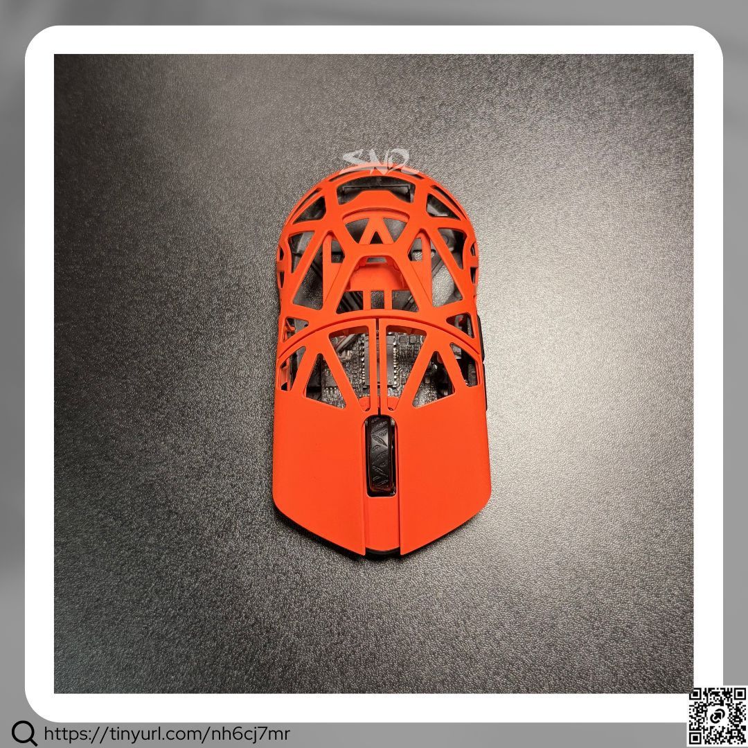 WLMouse Beast X Max 8K Magnesium (Category: Mouse & Mousepads) located in Quezon City. Submitted by sonder_listings (Listing ID 1470112733, Image 1). Description: • Complete w/box & inclusions • Date of purchase: December 20, 2025 • Will forward proof of purchase • DataBlitz purchased • Fire Orange colorway • MCU: Nordic 52840 • Sensor: PAW3950 HS • Polling Rate: 125-8000Hz (Adjustable) • Encoder: TTC Dust-Proof silver • Switches (Main): TTC Nihi