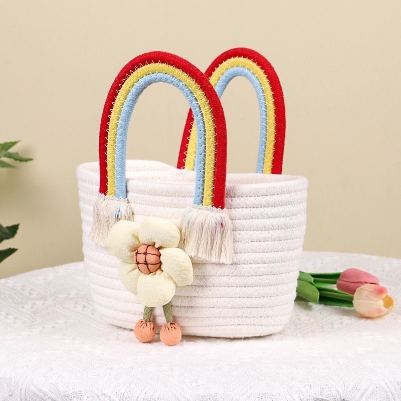 Woven Handbag (Category: Beach Bags) located in Naga. Submitted by she_clutter (Listing ID 1470109909, Image 1). Description: .