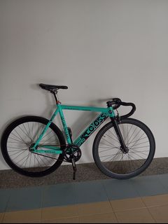 (Category: ) located in . Submitted by your_friendly_dealer (Listing ID 1470002973, Image 1). Description: .