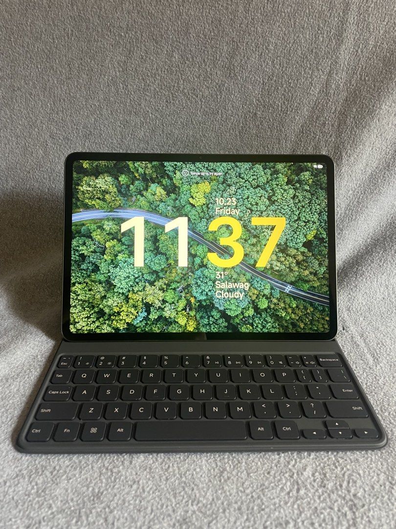 Xiaomi Pad 8 (Category: Android) located in Manila. Submitted by caldelara (Listing ID 1470028854, Image 1). Description: For sale only! Quick specs: Display: 11.2-inch 3.2K LCD (3200 x 2136 resolution, 345 PPI), 144Hz adaptive refresh rate, 800 nits peak brightness, 3:2 aspect ratio, Dolby Vision support. Processor: Qualcomm Snapdragon 8s Gen 4 (4nm process). RAM & Storage: 8GB RAM + 256GB storage (UFS storage, no microSD slot). Battery & Chargi