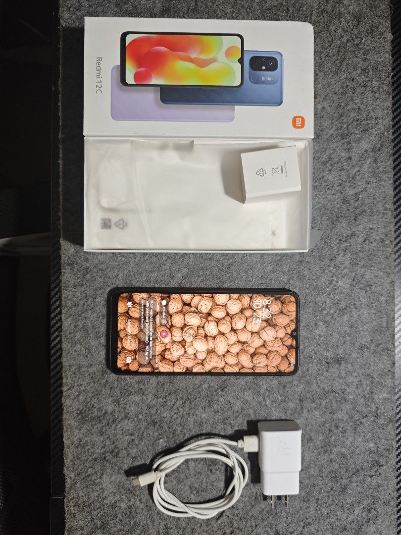 Xiaomi Redmi 12C (Category: Xiaomi) located in Manila. Submitted by danny0002 (Listing ID 1470035028, Image 1). Description: 📱 FOR SALE: REDMI 12C Looking for an affordable and reliable smartphone? Perfect also as second phone. Check this out! 🔥 📌 Unit: Xiaomi Redmi 12C - 📱 Large display - 🔋 Long-lasting 5000mAh battery - ⚡ MediaTek Helio G85 processor - 📸 50MP main camera ✅ Good for everyday use, social media, browsing, and online classes.