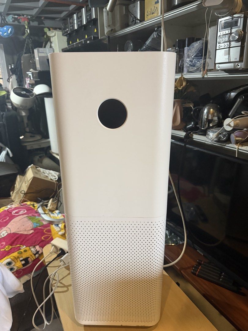 Xoami Air Purifier Pro (Category: Air Purifiers & Dehumidifiers) located in Bulacan. Submitted by mysticdeer.6d7f47 (Listing ID 1470028105, Image 1). Description: Good as New 99 percent Genuine Filter 220V Minor Issue: No Plastic Cover at the back Fully Functional.