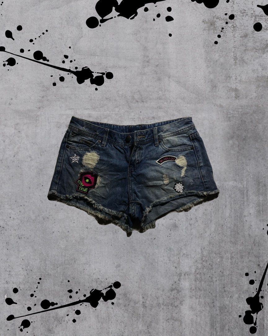 Y2K 2000s Bundle Low Rise Micro Denim Shorts (Category: Shorts) located in Calamba. Submitted by kiyanc3 (Listing ID 1464434385, Image 2). Description: No Issue - Size 28 to 29 - Micro - Low waist - Denim.