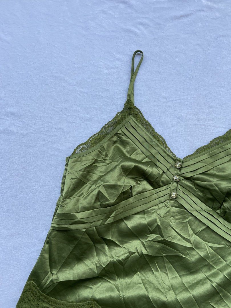 Y2K Cami Tops (Category: Blouses) located in General Santos City (Dadiangas). Submitted by kala_chuchi (Listing ID 1470111830, Image 3). Description: Size. Large 17 inches width 23.5 inches length No flaws Over all condition Excellent .