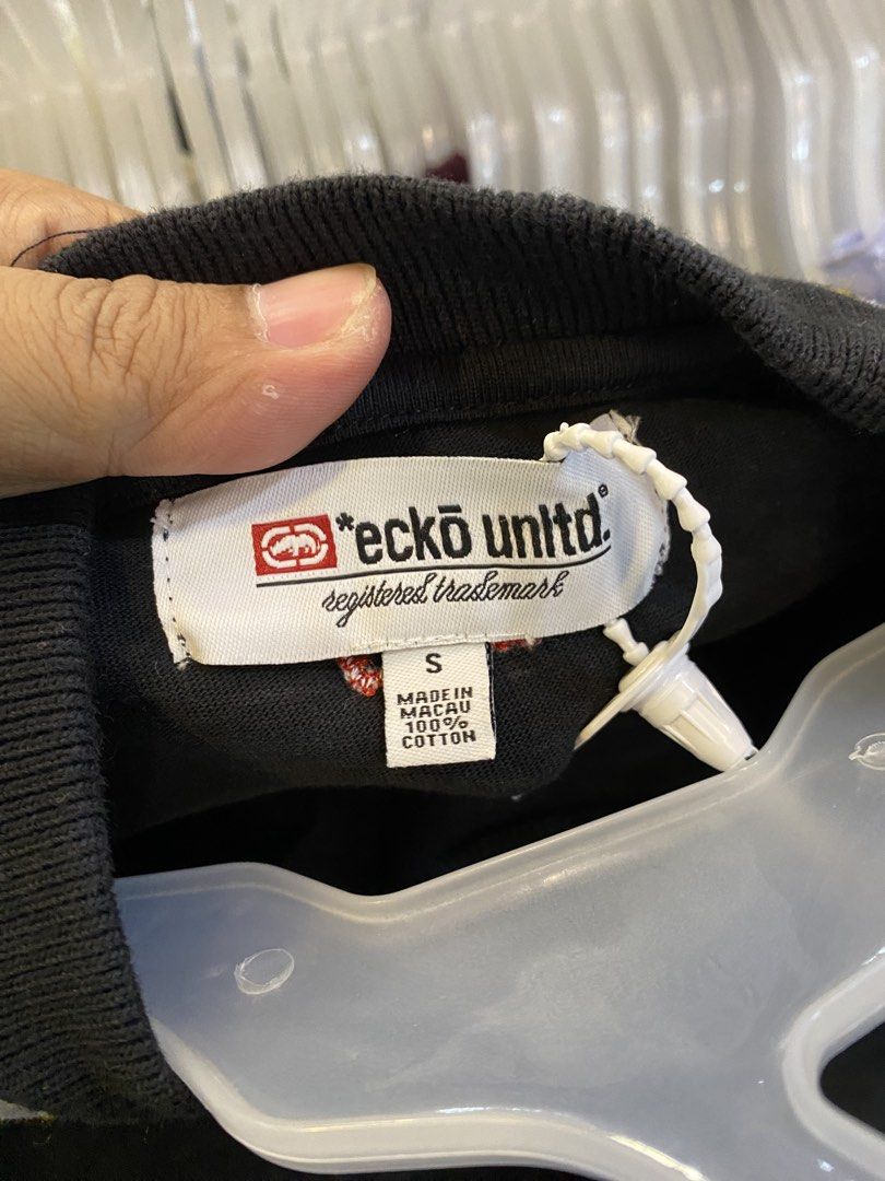 Y2k ecko shirt (Category: Tshirts & Polo Shirts ) located in San Jose. Submitted by shady.archives (Listing ID 1470103836, Image 2). Description: Small oversized.