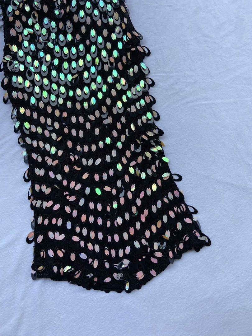 Y2K Mcbling Crochet (Category: Blouses) located in General Santos City (Dadiangas). Submitted by kala_chuchi (Listing ID 1470114095, Image 3). Description: Size. Small 13 inches width 25.5 inches length No flaws Over all condition Excellent .