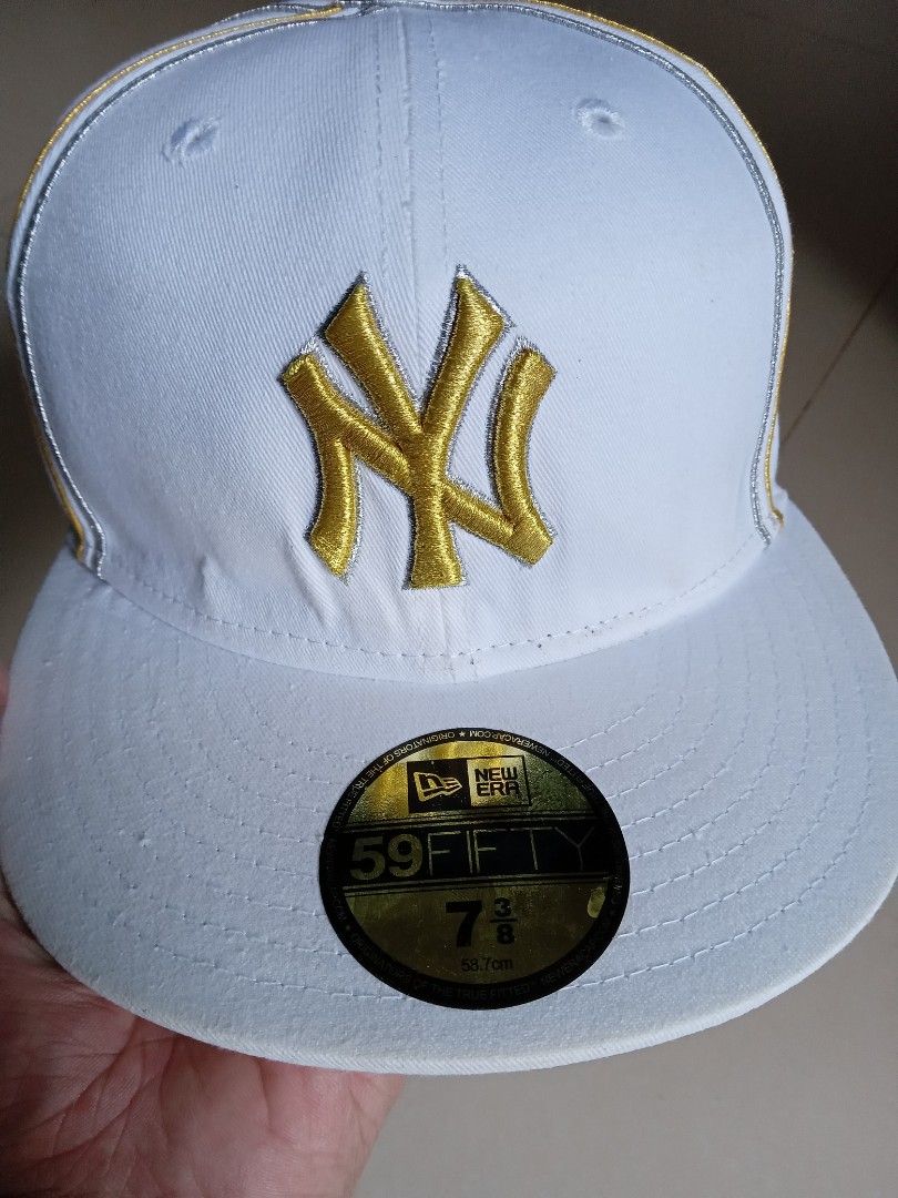 Y2k ny fitted hat (Category: Caps & Hats) located in Akbar. Submitted by bethlehema07352 (Listing ID 1470004717, Image 3). Description: .