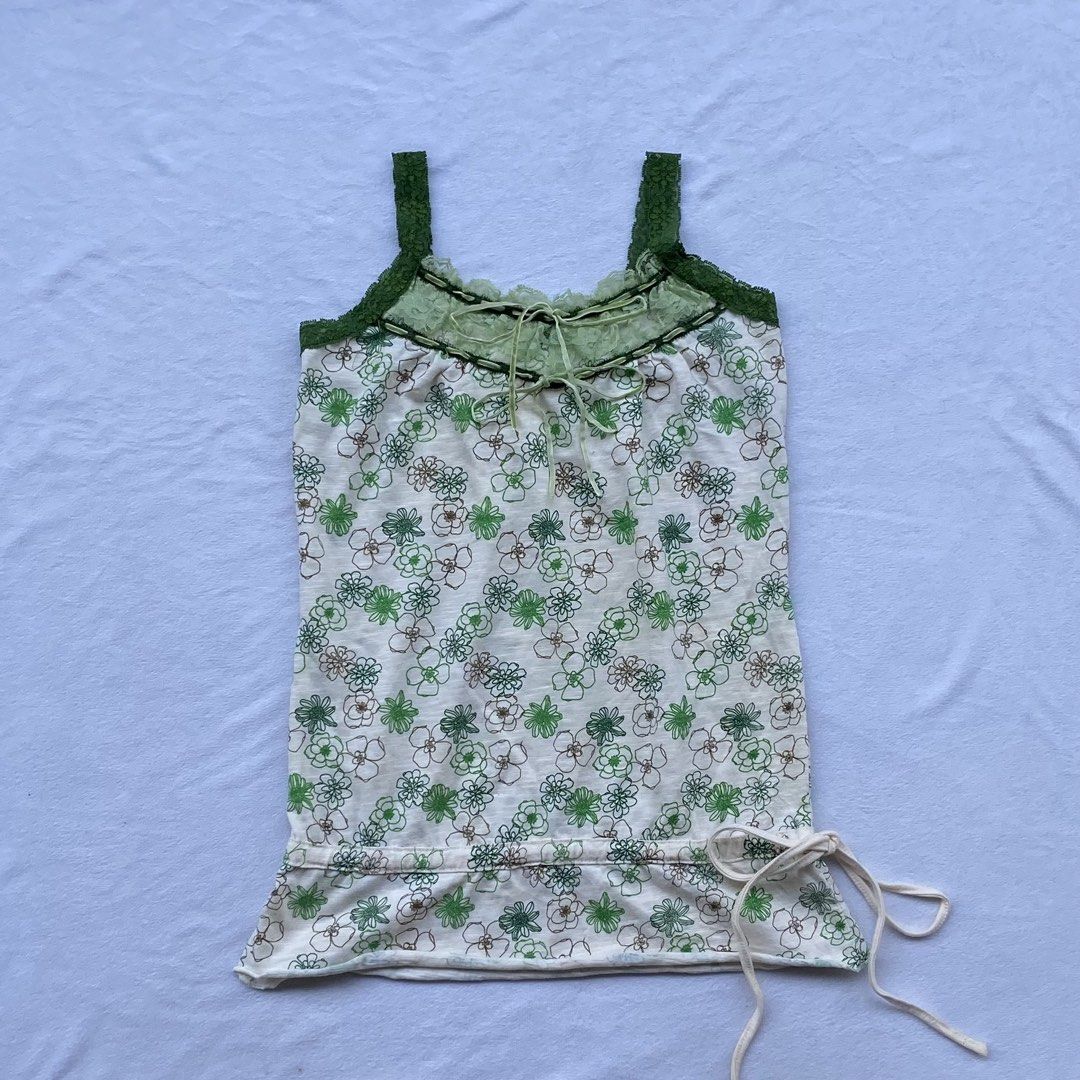 Y2K Whimsical, Dragon (Category: Blouses) located in General Santos City (Dadiangas). Submitted by kala_chuchi (Listing ID 1470112313, Image 1). Description: Size. Small 13 inches width 23 inches length Flaws. 1 pinhole Over all condition Excellent .