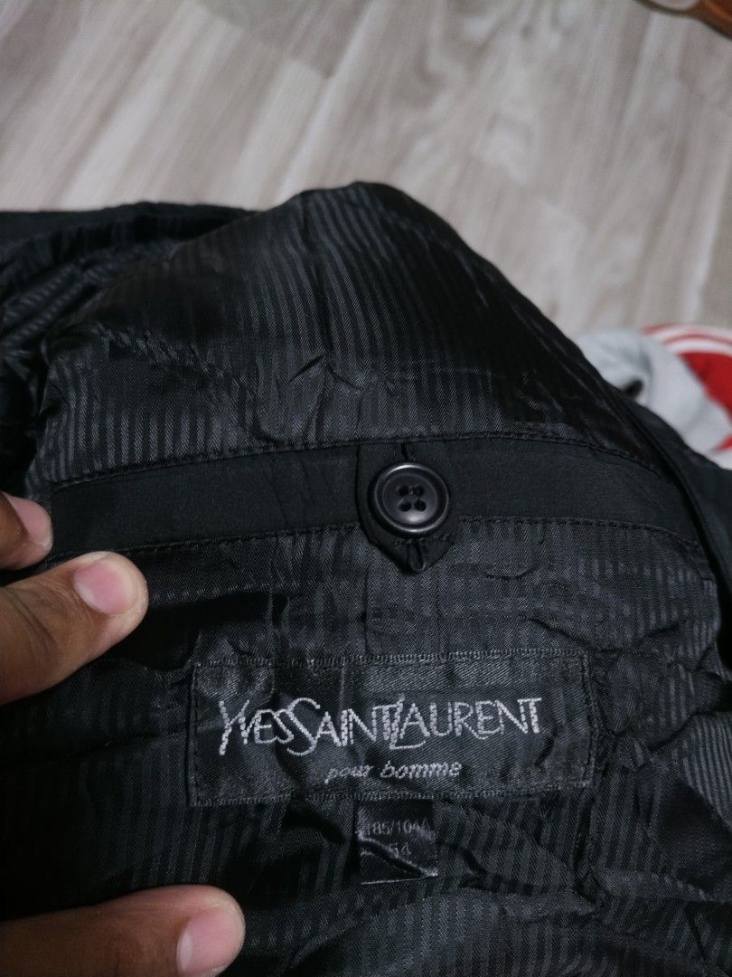 YSL (Category: Coats, Jackets and Outerwear) located in Manila. Submitted by liljhayvillanueva (Listing ID 1470007361, Image 3). Description: VINTAGE YSL - JACKET WITH HOOD POCABLE SIZE LARGE COLORATE 9/10 ISSUE X.