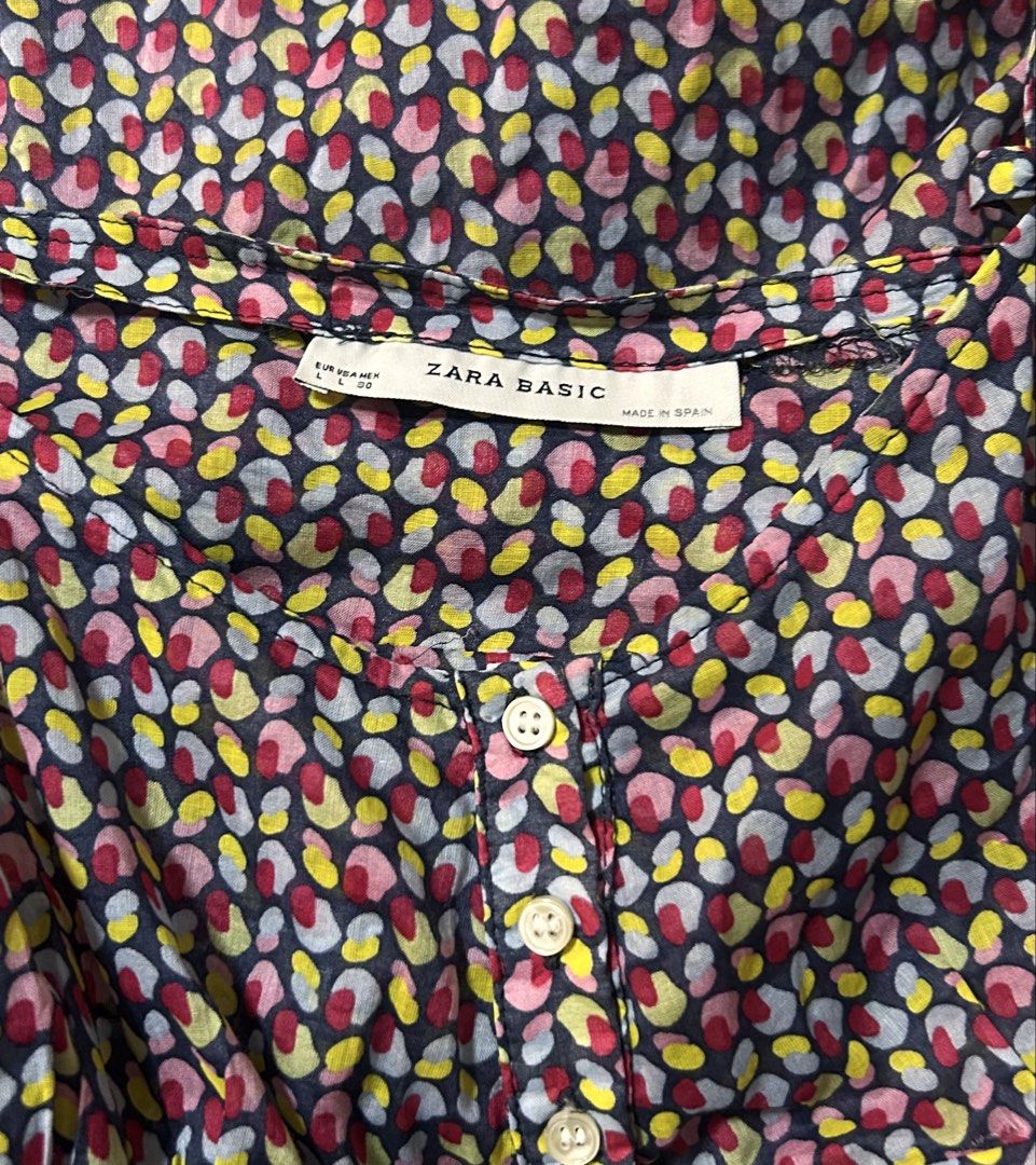 ZARA (Category: Dresses) located in Davao. Submitted by sart0ria85 (Listing ID 1470102095, Image 3). Description: Thin strap dress front button placket, and ruffled neckline trim in mini circular colors of grey red and yellow. 100% COTTON MADE IN SPAIN 🇪🇸 LARGE. Size 8 EXCELLENT CONDITION (90/100) .
