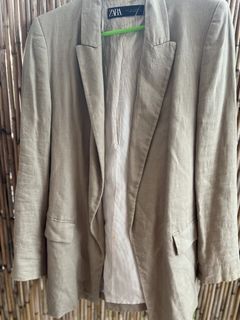 (Category: ) located in . Submitted by bestthriftxx (Listing ID 1470013157, Image 1). Description: .
