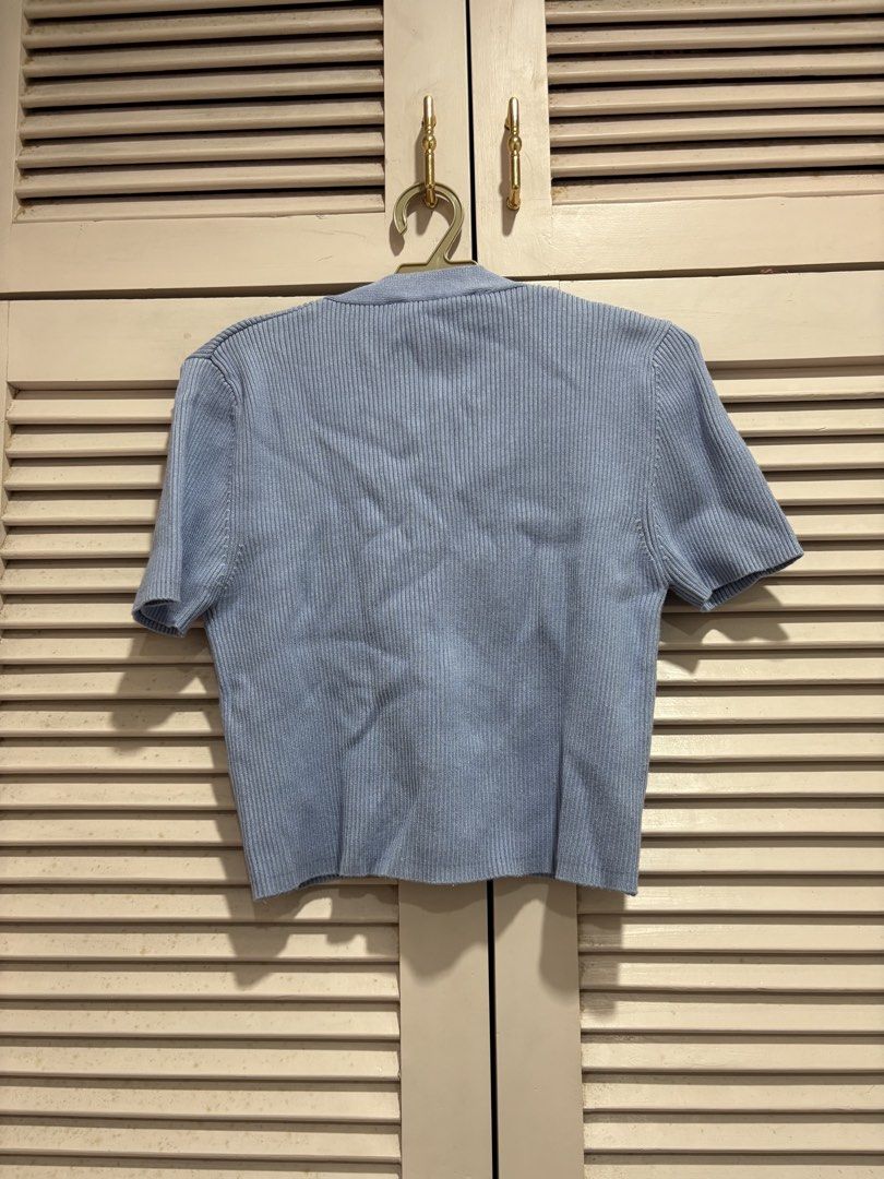 Zara Blue Ribbed Knit Top (Category: Blouses) located in Muntinlupa City. Submitted by sukimum (Listing ID 1469989530, Image 2). Description: Thick ribbed knit fabric. Only used once and realized it doesn’t fit me well. Quality is still excellent.