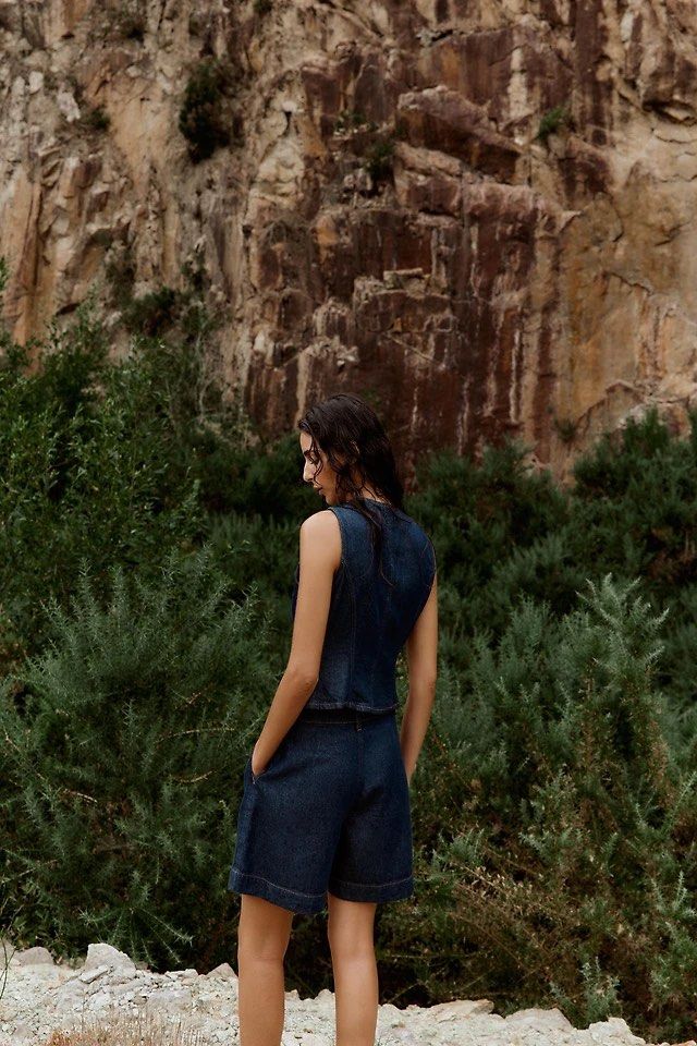 ZARA BNWT (Category: Sleeveless) located in Makati City. Submitted by tinycloset__ (Listing ID 1470029016, Image 3). Description: ZARA DENIM WAISTCOAT XS ON TAG BNWT.