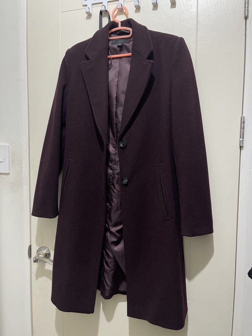Zara Burgundy Wool Blend Long Coat (Category: Coats, Jackets and Outerwear) located in Manila. Submitted by aera_song (Listing ID 1470040949, Image 1). Description: .