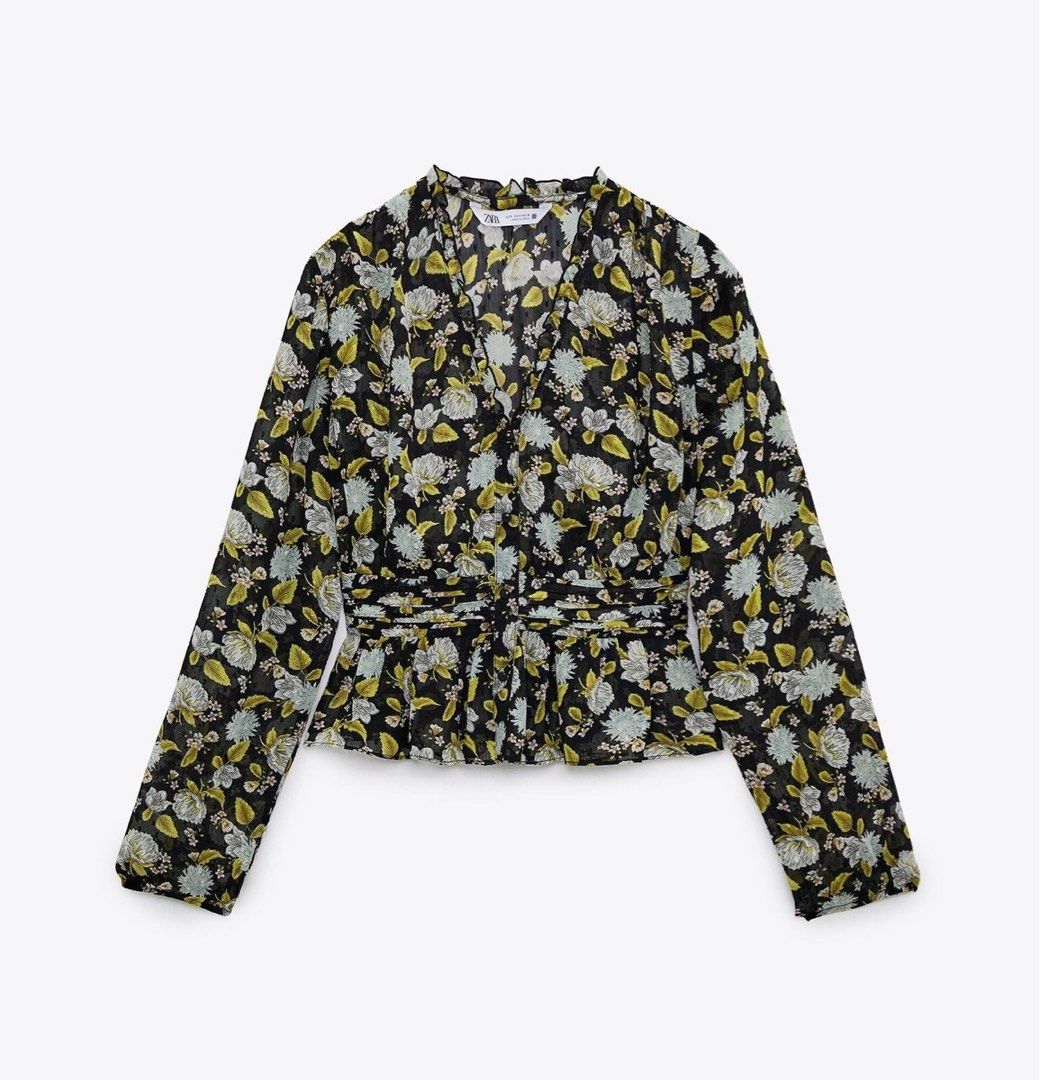 Zara Buttoned Floral Sheer Blouse (Category: Blouses) located in Taguig. Submitted by intransitforyou (Listing ID 1470107533, Image 2). Description: .